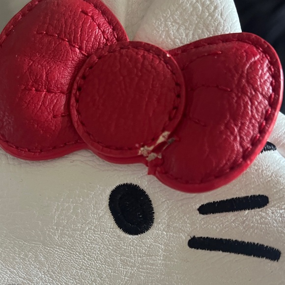 Hello Kitty White and Pink Backpack - Picture 4 of 5